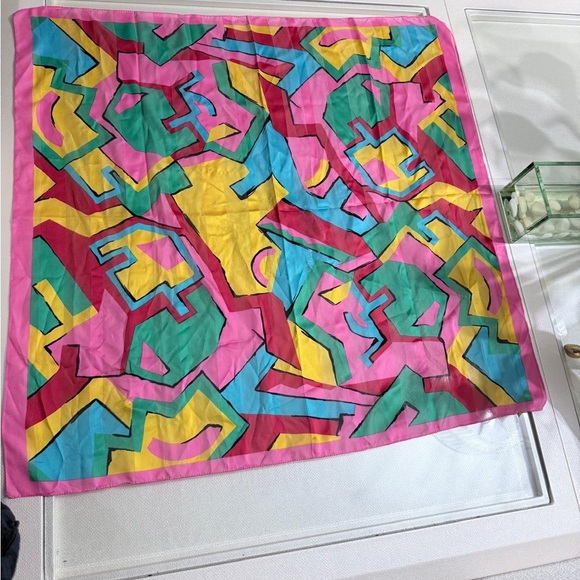 Colorful Geometric Pattern Scarf - Picture 7 of 7